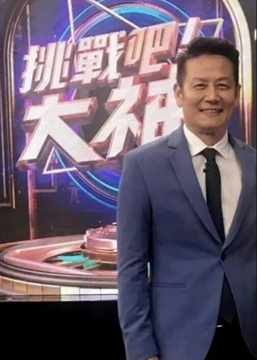 推特高颜值女神Song顶级尤物反差情趣制服勾引金主！无套疯狂抽插视频流出！ - 2048影院