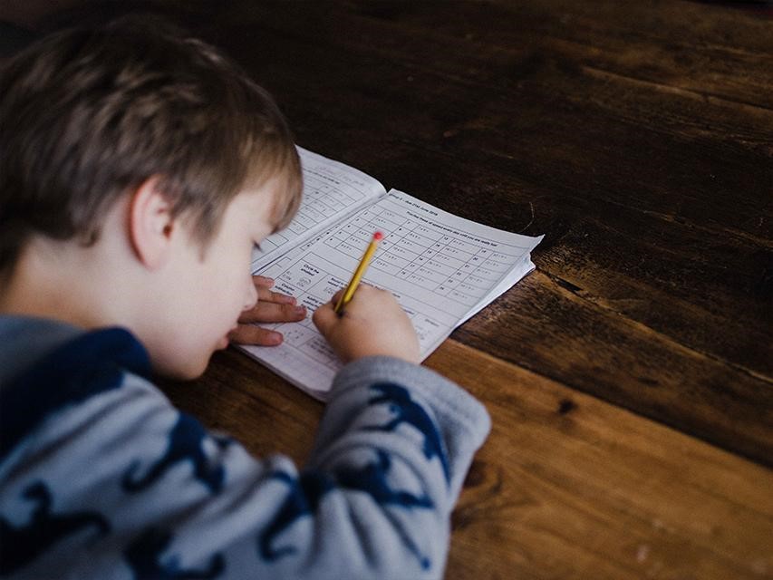 Kids-solving-math-problem