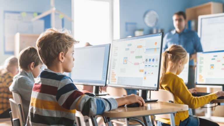 Prestigious-coding-登dua郎-for-kids
