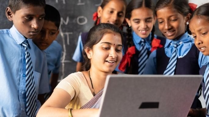 AI in education 《情欲办公室》未删减版在线观看 