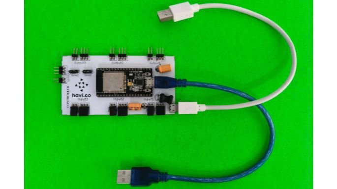 connected data cable & usb cable with 《情欲办公室》未删减版在线观看ntroller